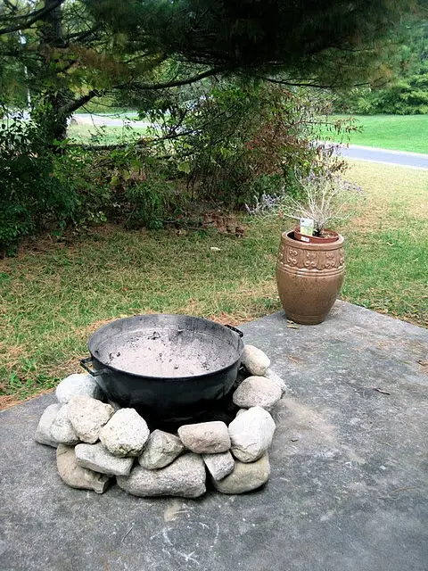 DIY Backyard Fire Pit