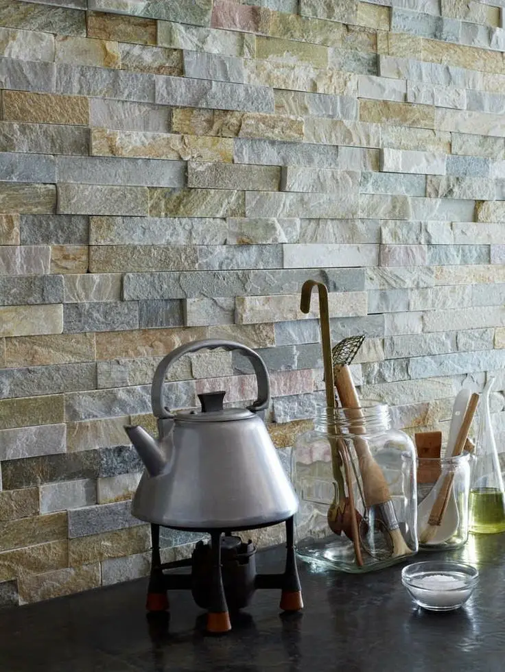 raised kitchen splashback