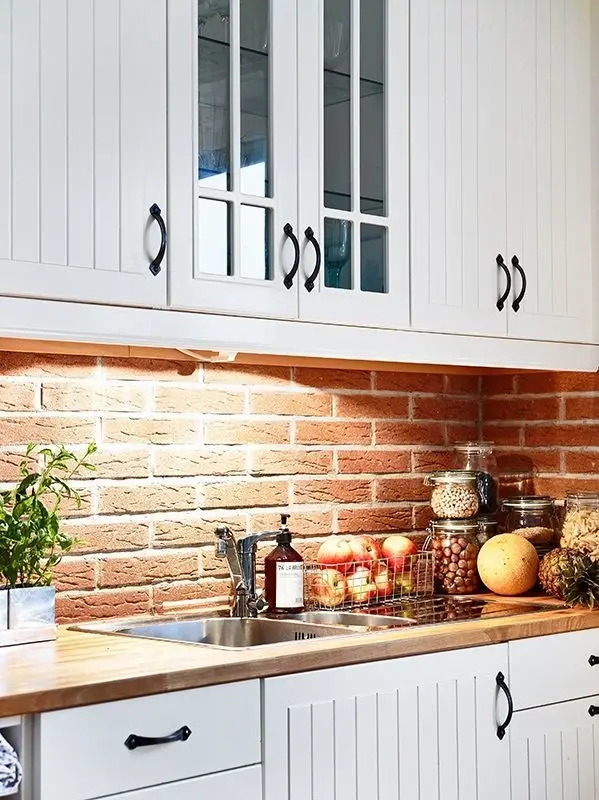 exposed brick splashback