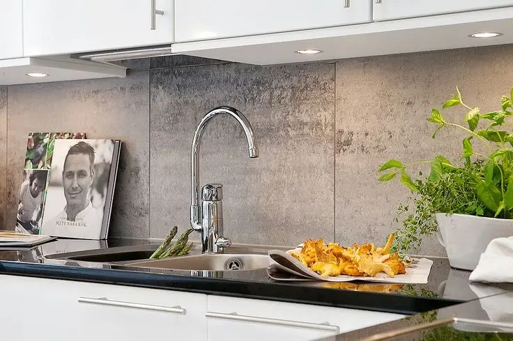 large stone tiled splashback