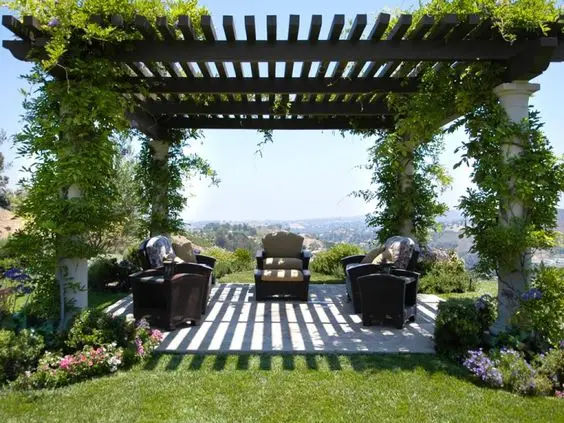 Grecian pergola with white pillars