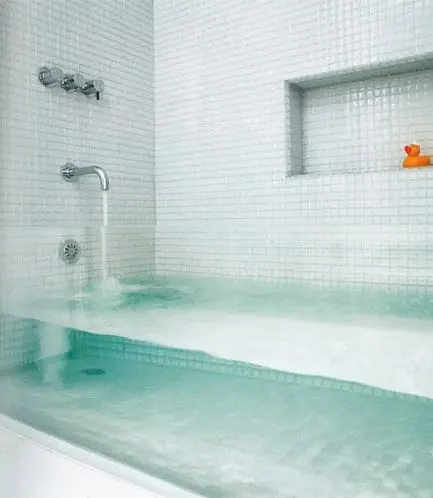 transparent glass bath tub