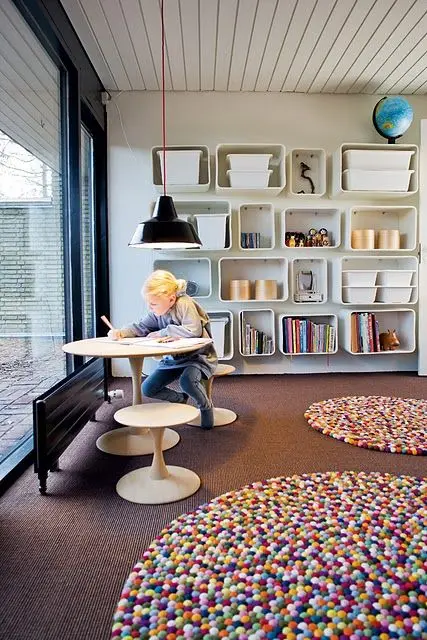 play and learning room