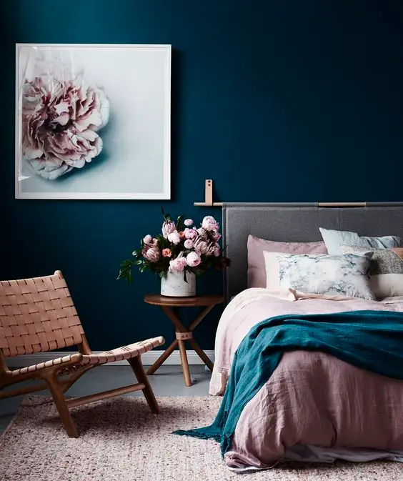 modern elegant bedroom