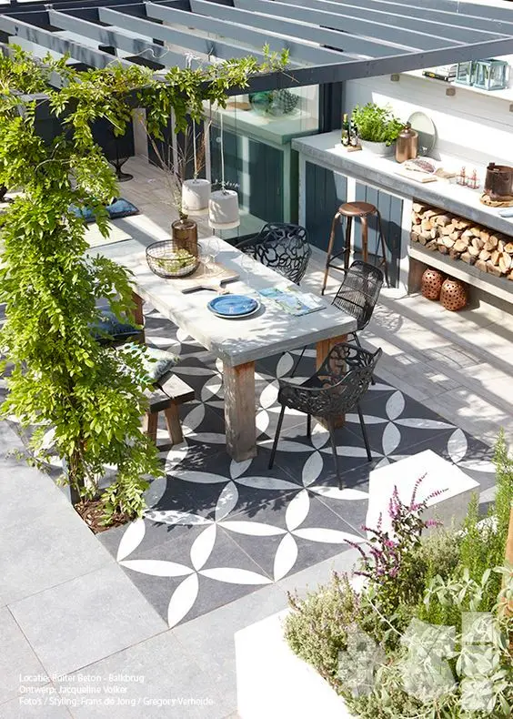 Tuscan outdoor kitchen