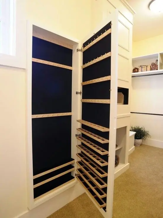 wall jewellery storage
