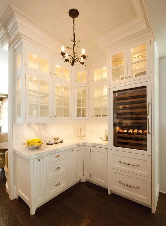 elegant butlers pantry