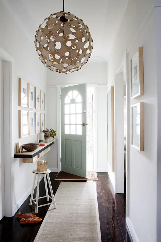 narrow cosy foyer