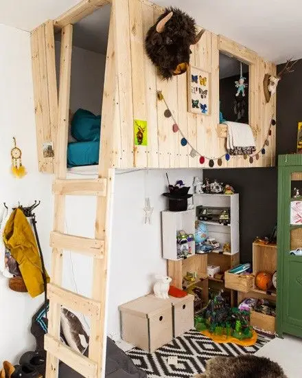 diy treehouse bedroom