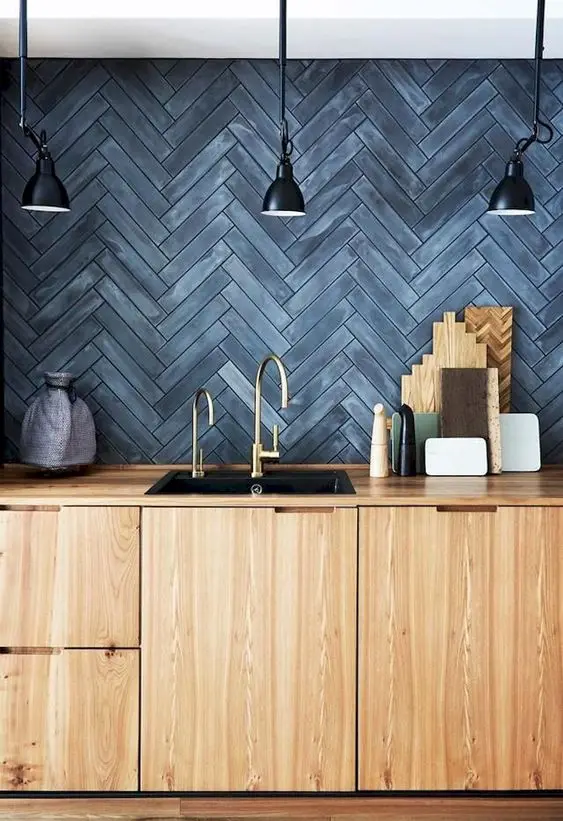 painted kitchen splashback