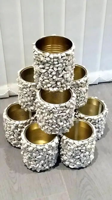 graveled tin