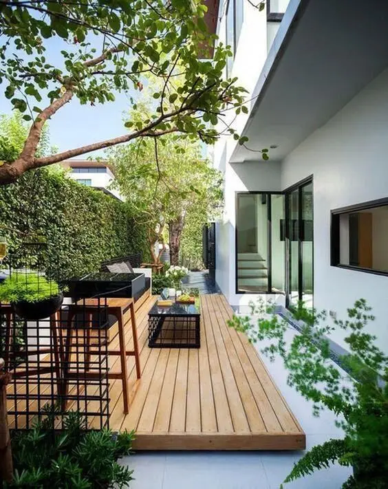 modern minimalist patio