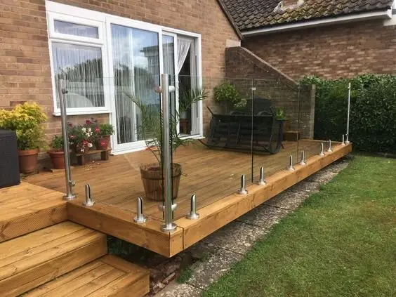 deck with glass railings