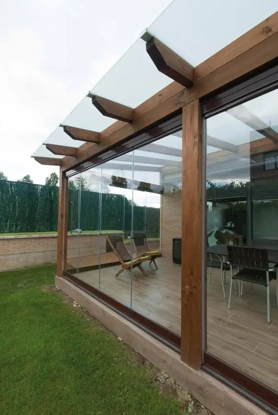 glass enclosed deck