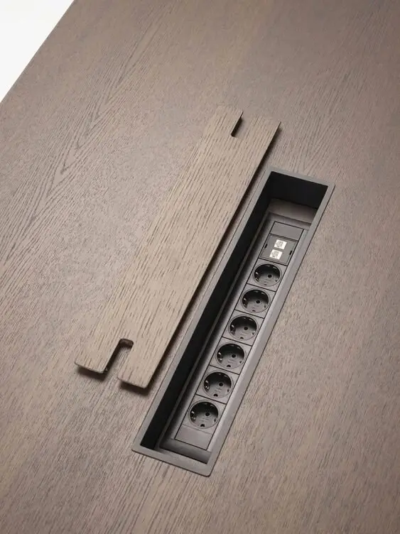 hidden port hub