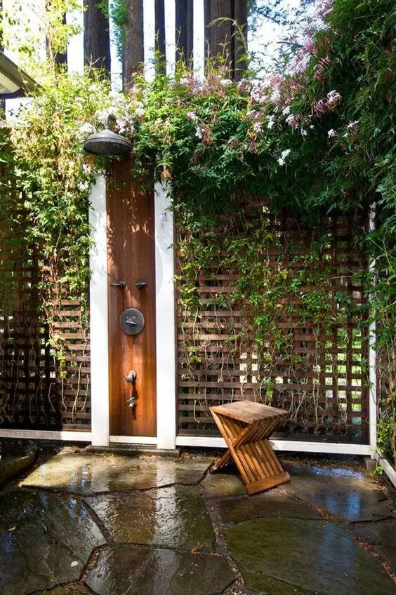 outdoor shower screens