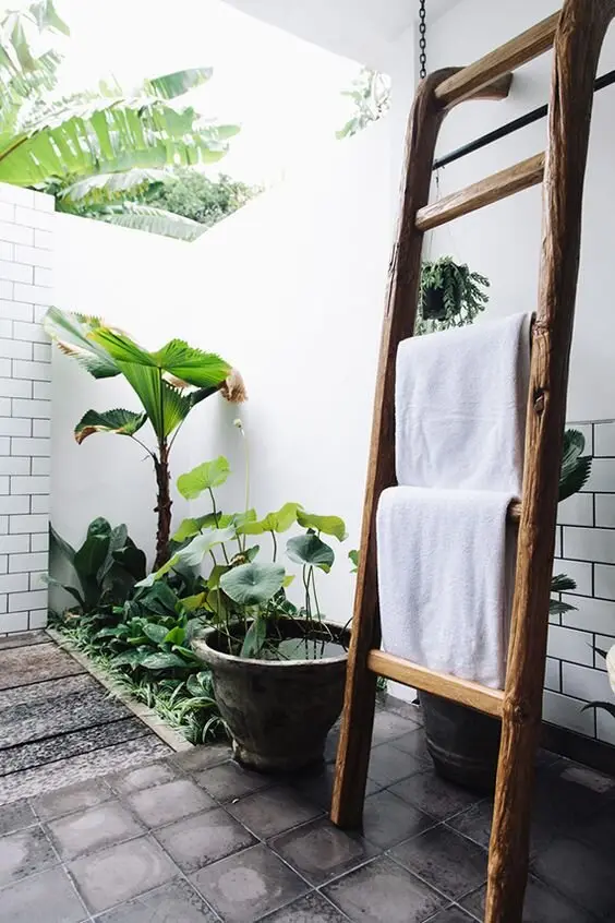 outdoor shower
