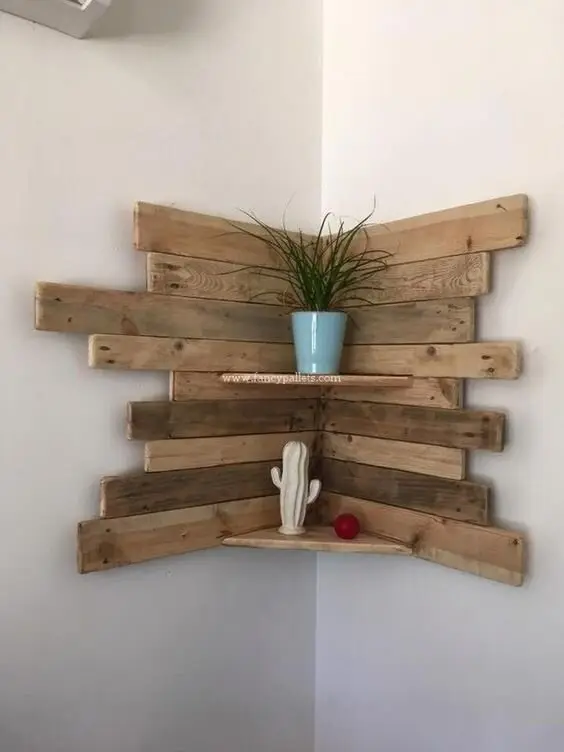diy pallet corner shelf