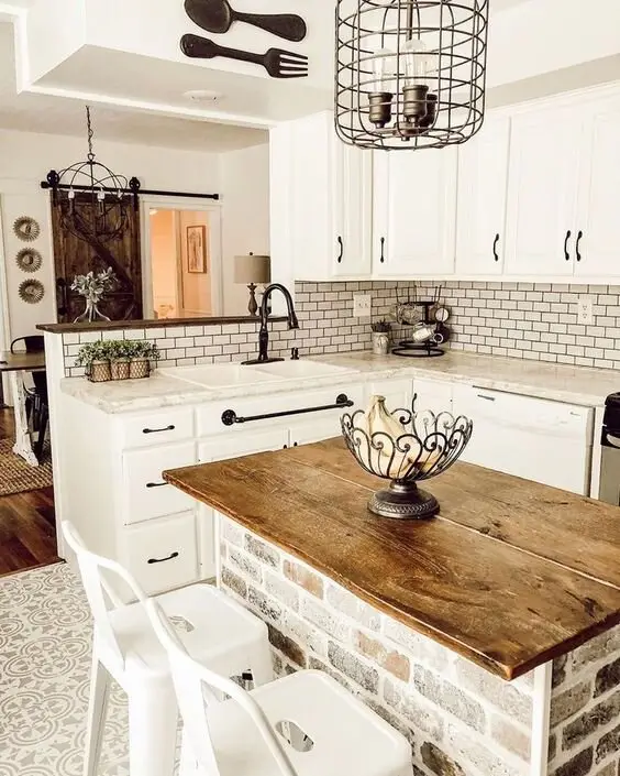 small farmhouse kitchen