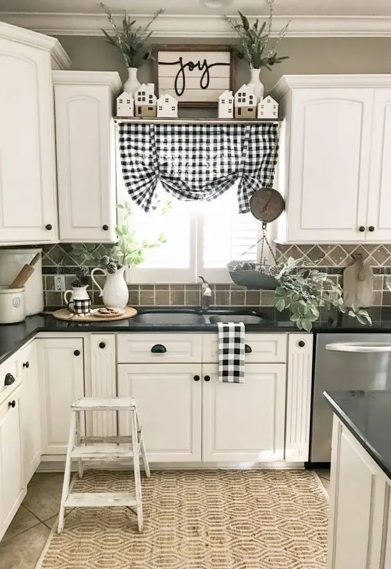 farmhouse kitchen