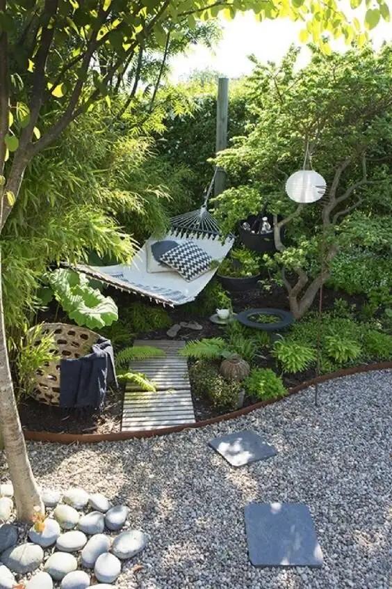 Small Garden to Maximise a Tiny Backyard idea