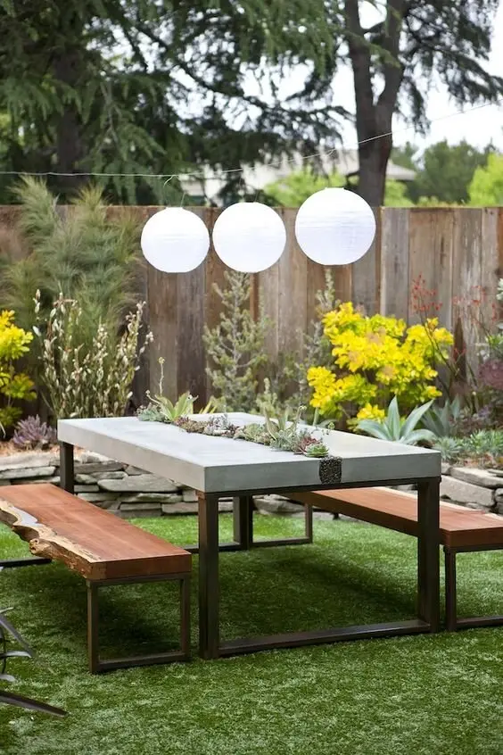 outdoor dining set